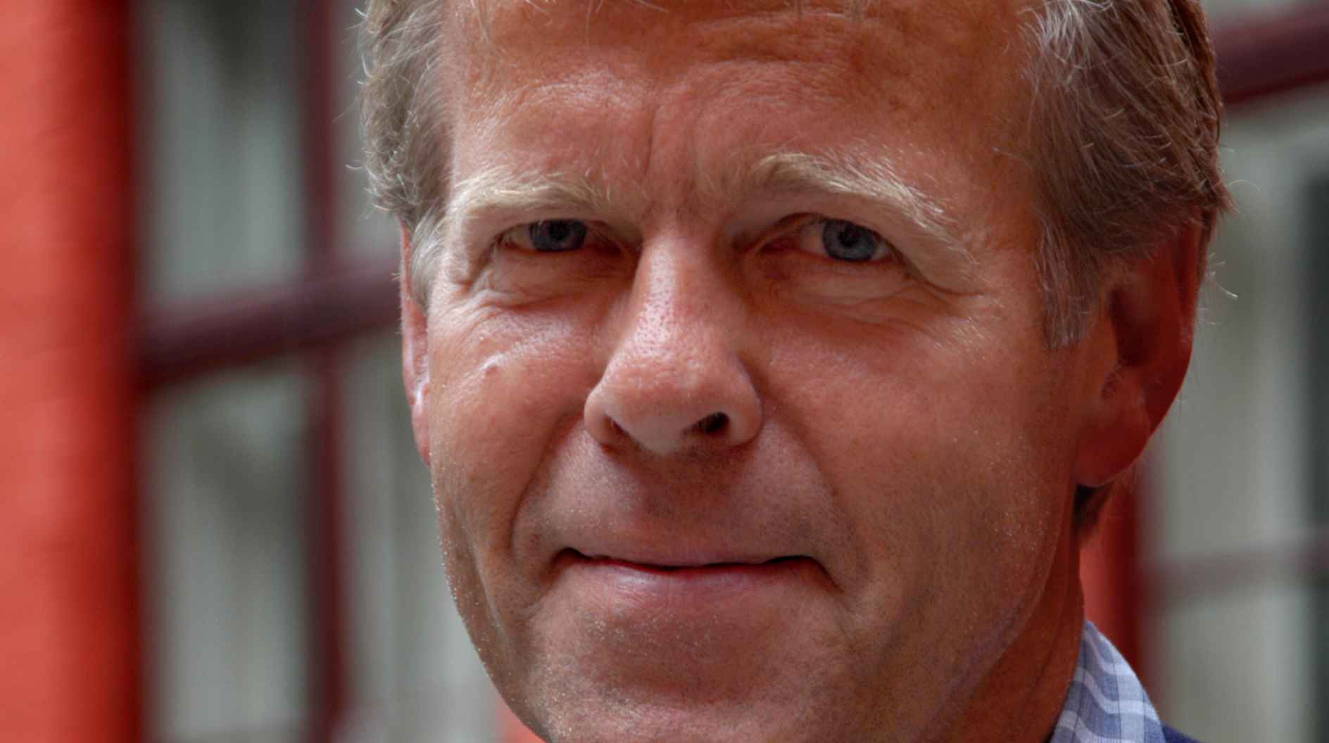 At rejse sig efter en rystelse